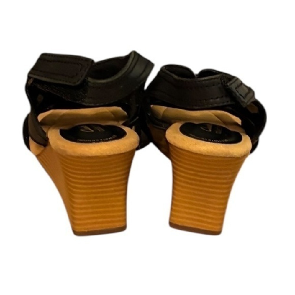 Clarks Kyrra Aster Black Wedge Leather
Sandals Style 15762 - Picture 6 of 7